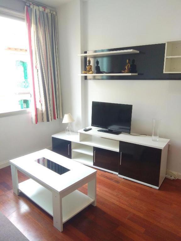 Enjoy Apart Centro Y Playa Zanca Apartment Малага Екстериор снимка